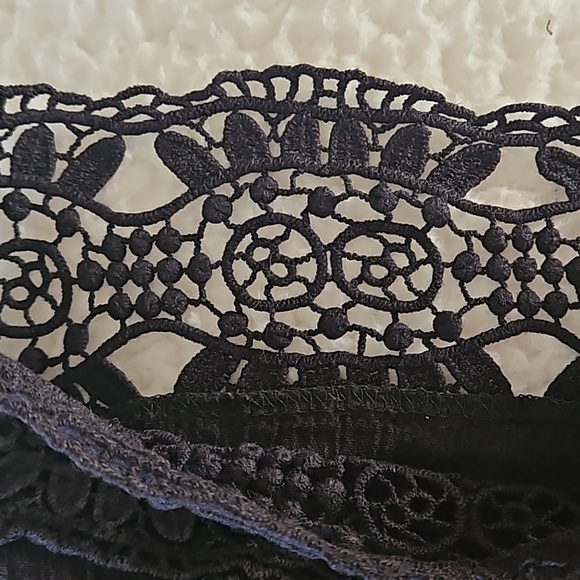 LaBlanca 2x black swim cover-up. EUC. Subtle with  sexy lace trim detail. - Picture 3 of 11
